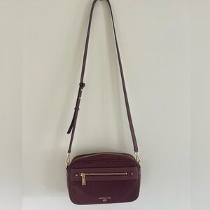 MICHAEL KORS BURGUNDY PURSE WITH SHOULDER STRAP MINT CONDITION